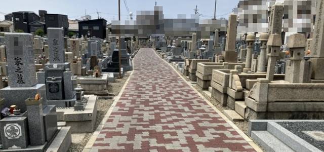 東大阪市にある岩田墓地