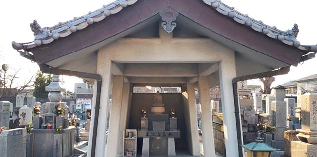 大阪府八尾市上之島墓地