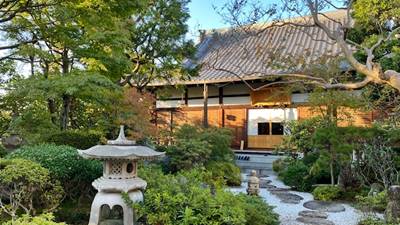 京都洲東山区東福寺霊源院本堂と庭