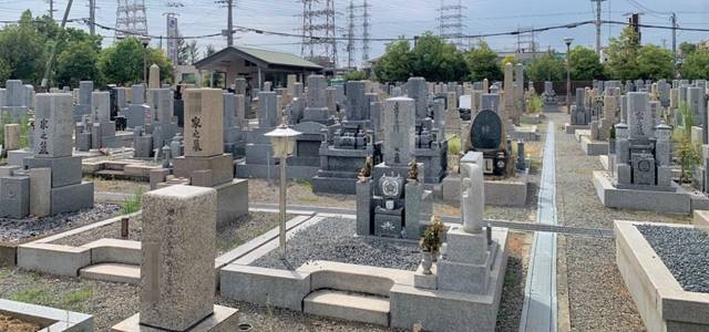 大阪府八尾市の八尾市立龍華墓地