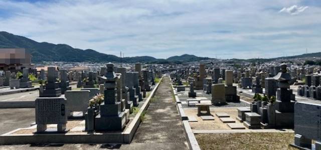 奈良県香芝市の下田共同墓地