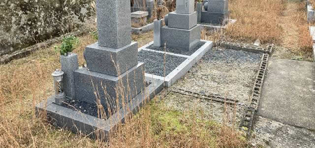 長蓮寺墓地