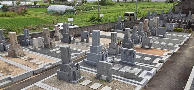 奈良県橿原市の畝傍御坊共同墓地